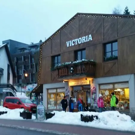 Victoria هاراشوف